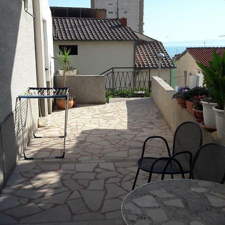 Guest House Lucija Makarska Esterno foto