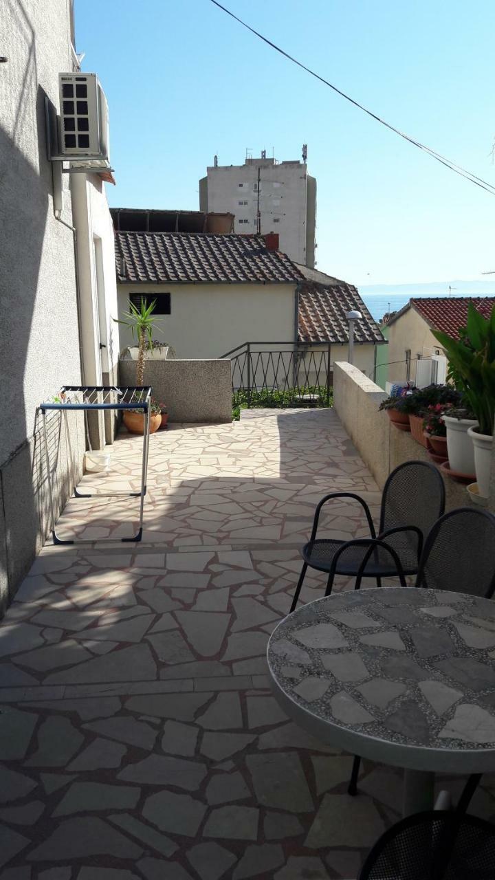 Guest House Lucija Makarska Esterno foto